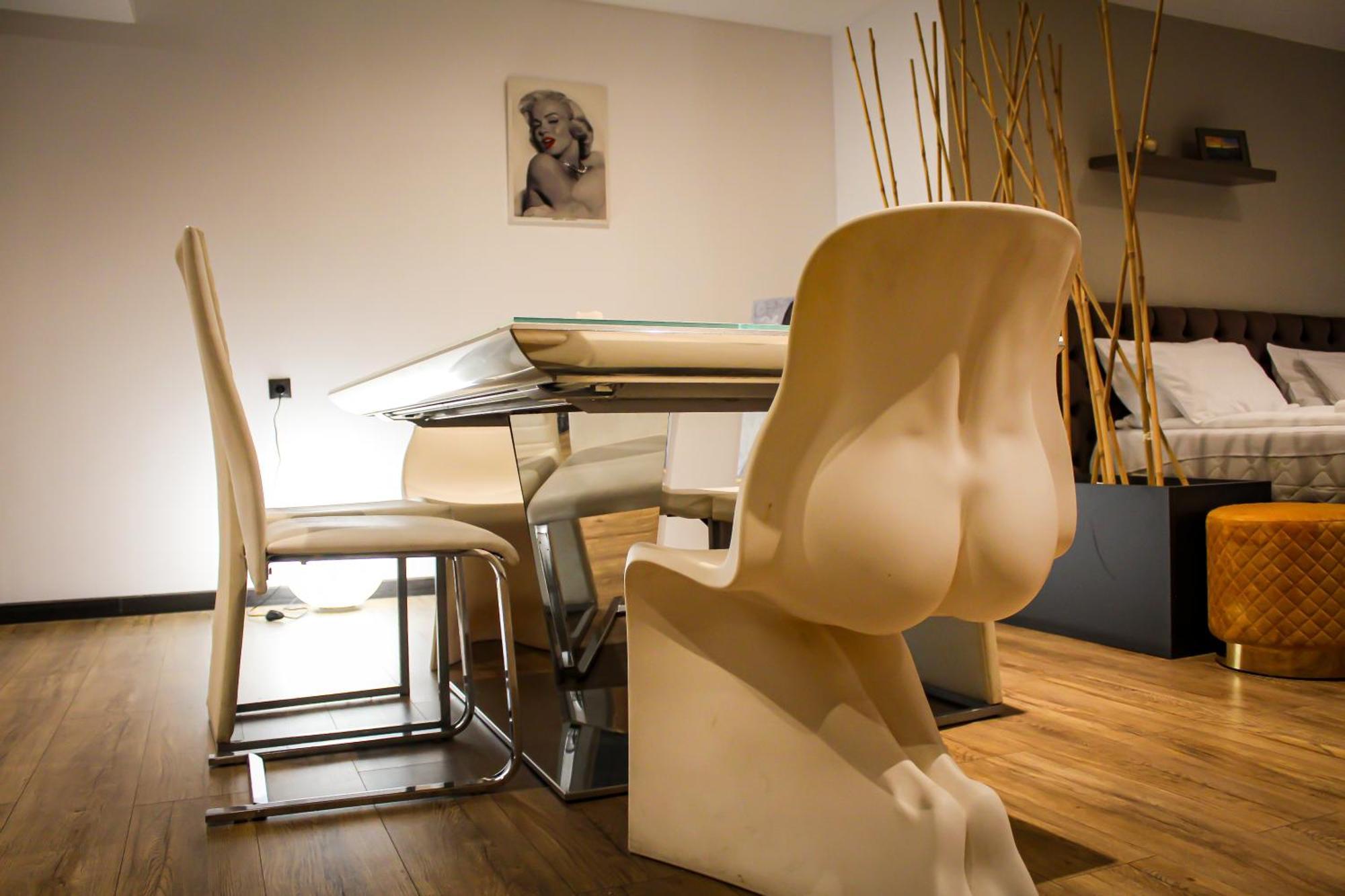 R34 Boutique Guest House Veliko Turnovo Bagian luar foto