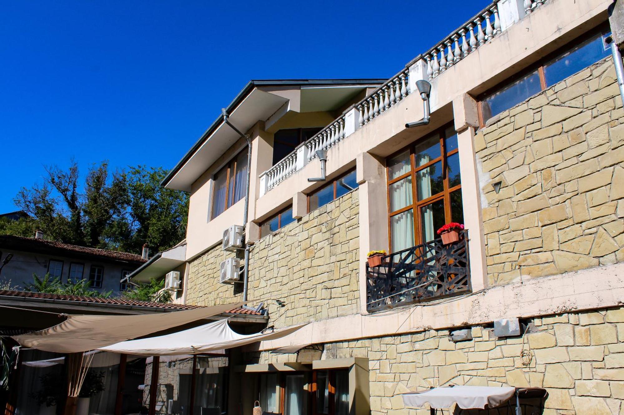 R34 Boutique Guest House Veliko Turnovo Bagian luar foto