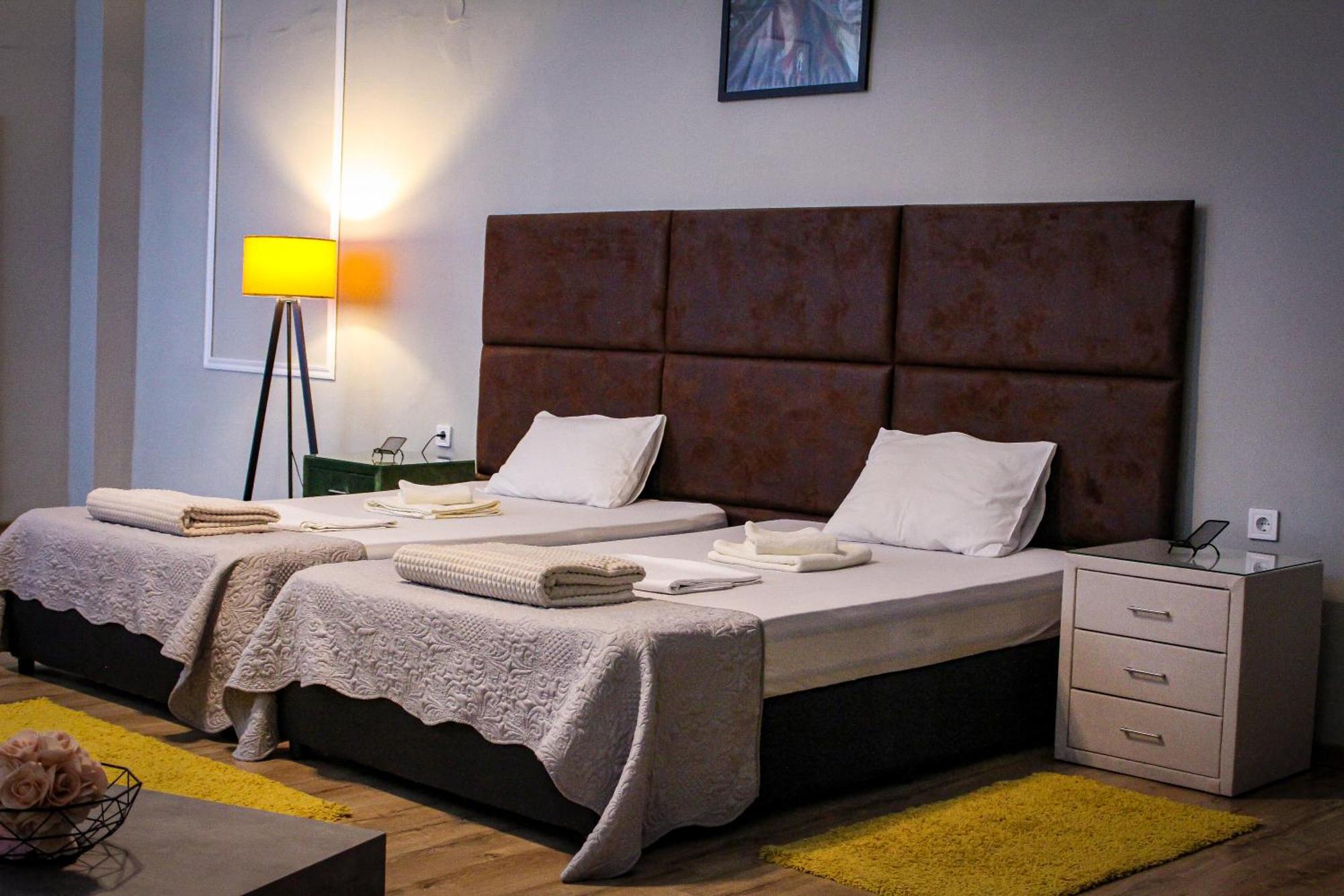 R34 Boutique Guest House Veliko Turnovo Bagian luar foto