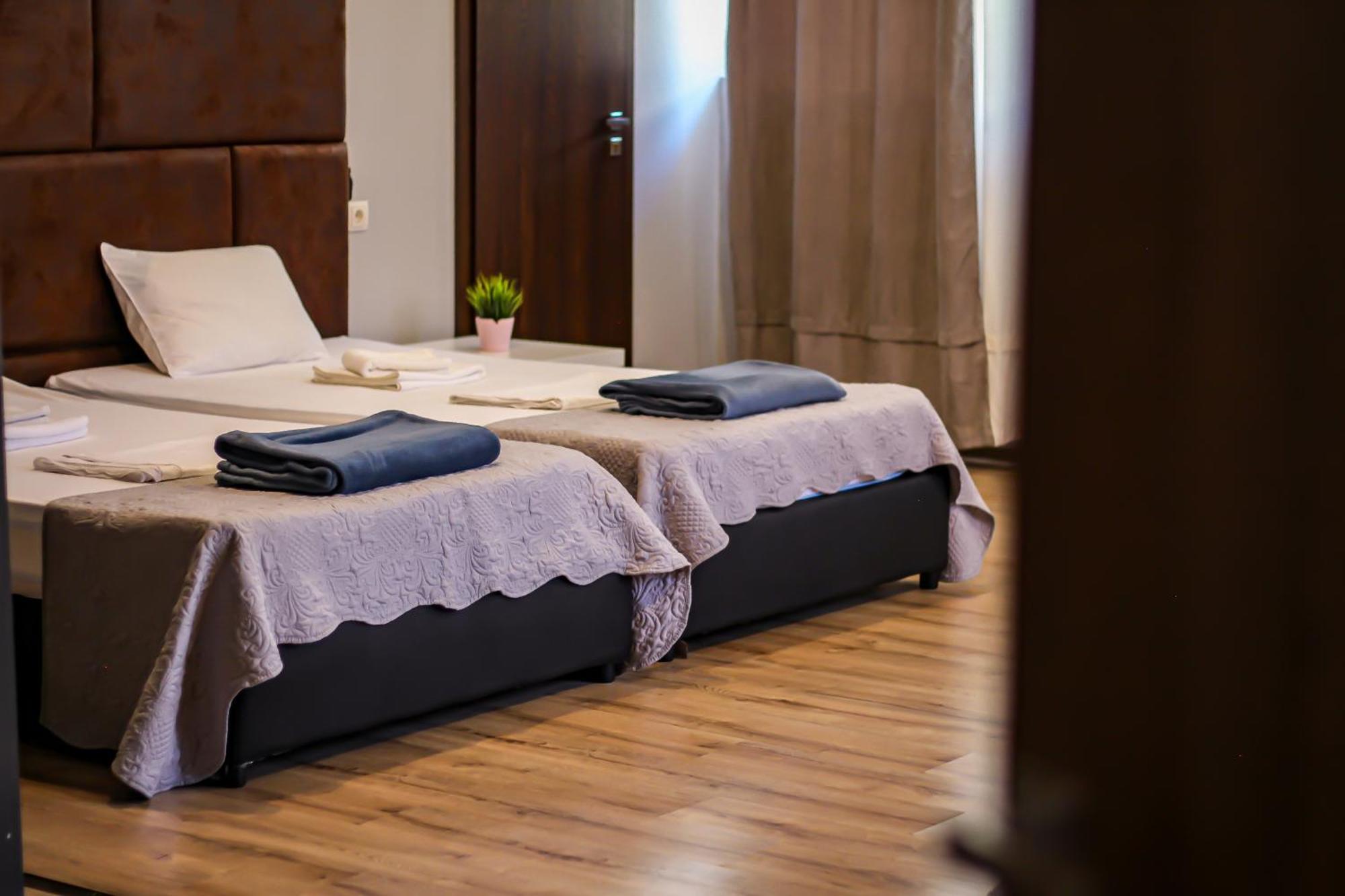 R34 Boutique Guest House Veliko Turnovo Bagian luar foto